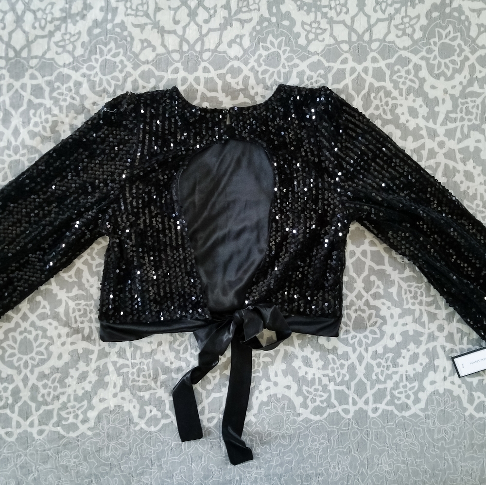 Goodnight Macaroon | Open Back Sequin Top - Picture 3 of 4